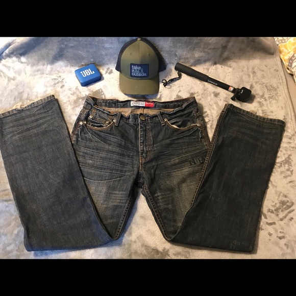 SALE! Aero Men’s Distressed Jeans-**LIKE NEW** - Picture 4 of 6